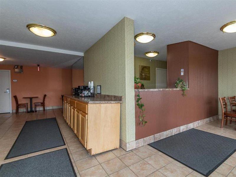 Americas Best Value Inn Ashtabula/Austinburg Esterno foto
