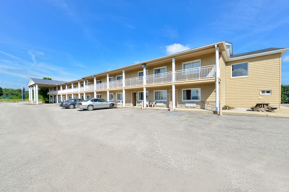 Americas Best Value Inn Ashtabula/Austinburg Esterno foto