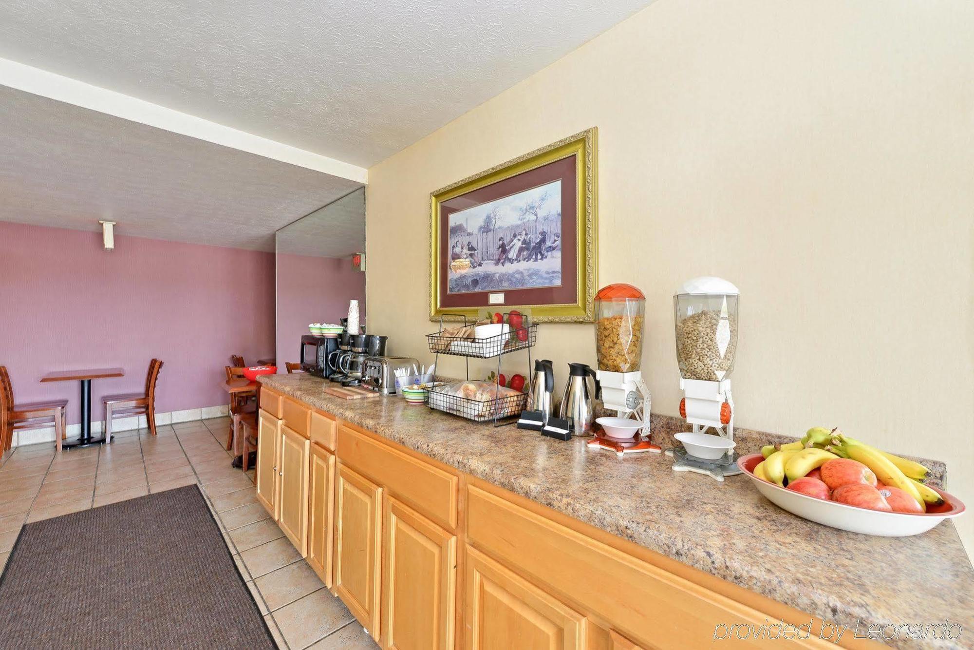Americas Best Value Inn Ashtabula/Austinburg Esterno foto