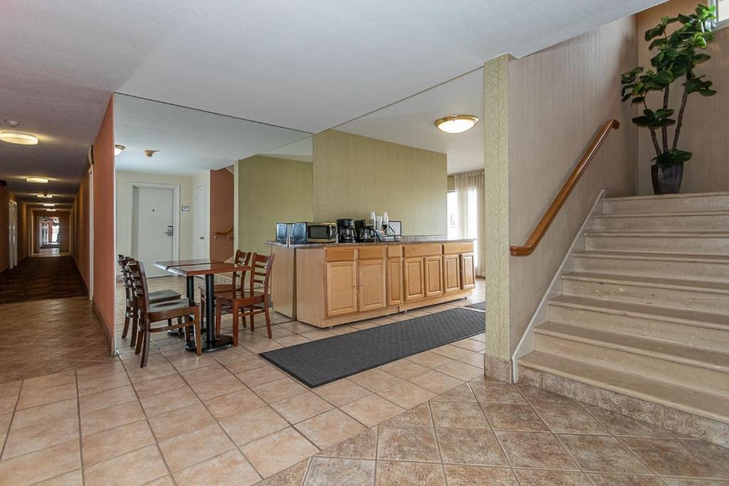 Americas Best Value Inn Ashtabula/Austinburg Esterno foto